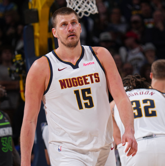 时与他人发 时与他人发